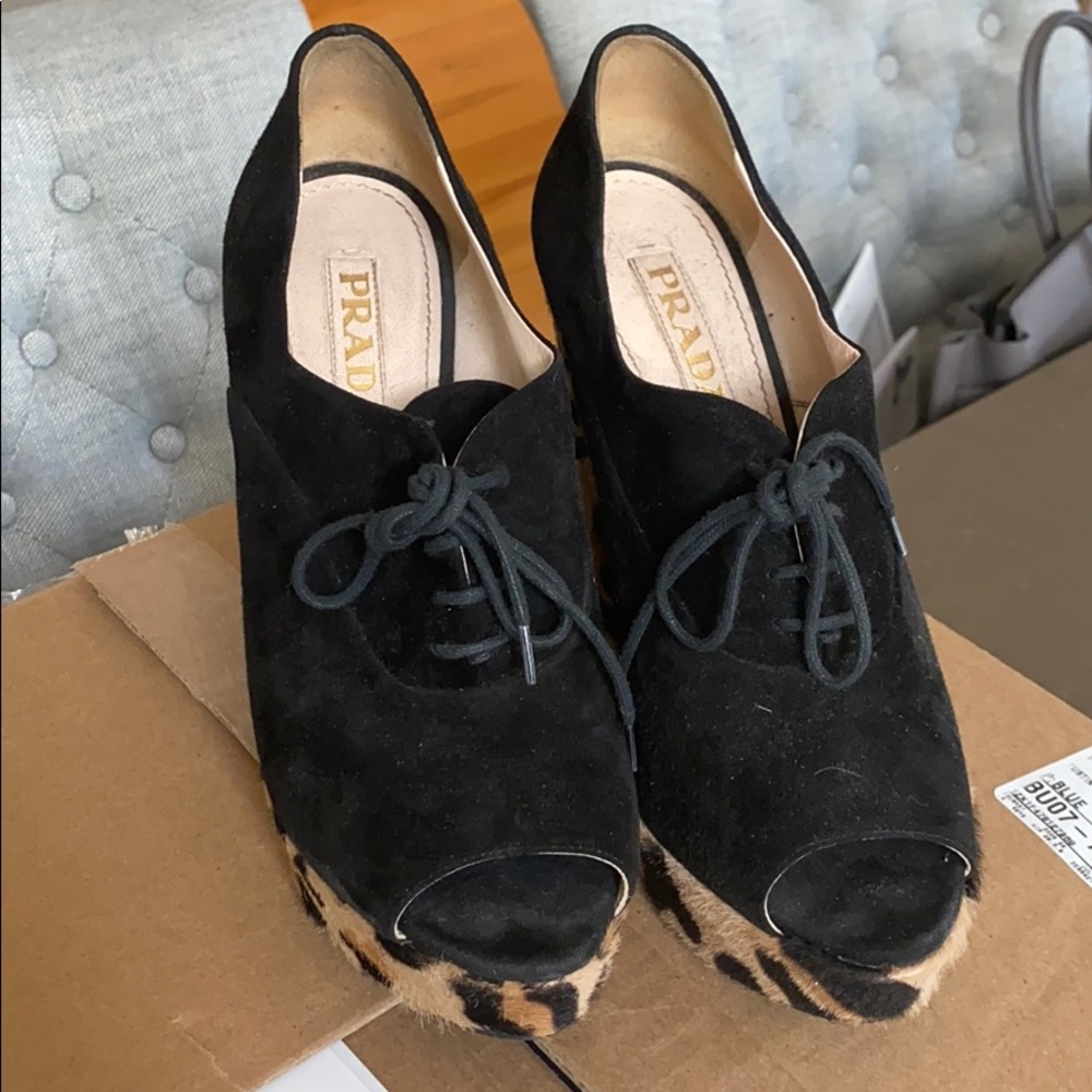Prada Oxford Lace Up Leopard Wedges. Size 38.5